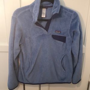 Blue patagonia fleece pullover sweatshirt